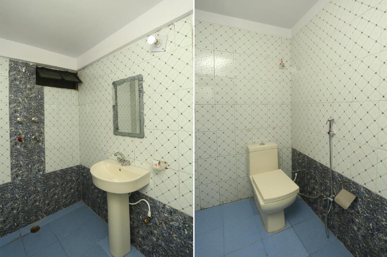 Oyo 18641 Hotel Rashmi Tājganj Esterno foto